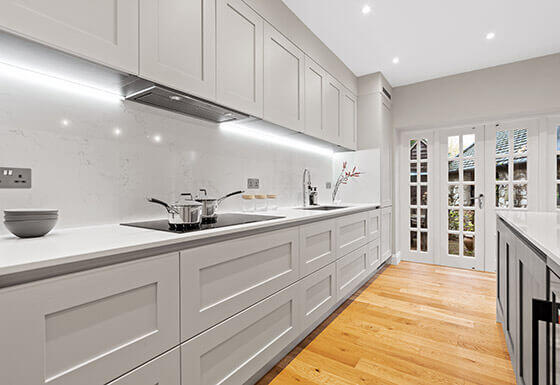 Grey Kitchen: Light Grey Handleless Shaker