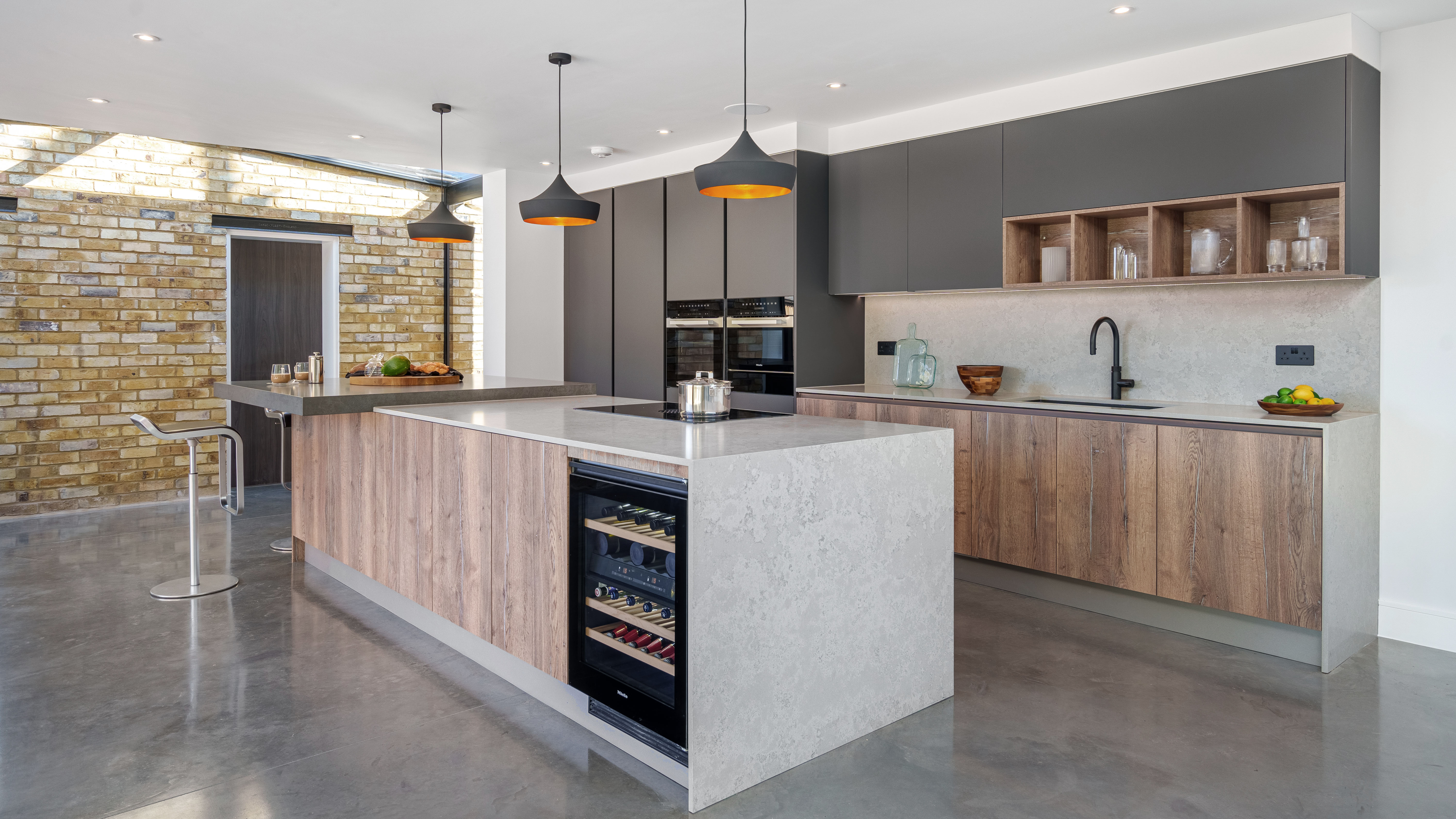 Graphite & Oak kitchen in Waltham Cross