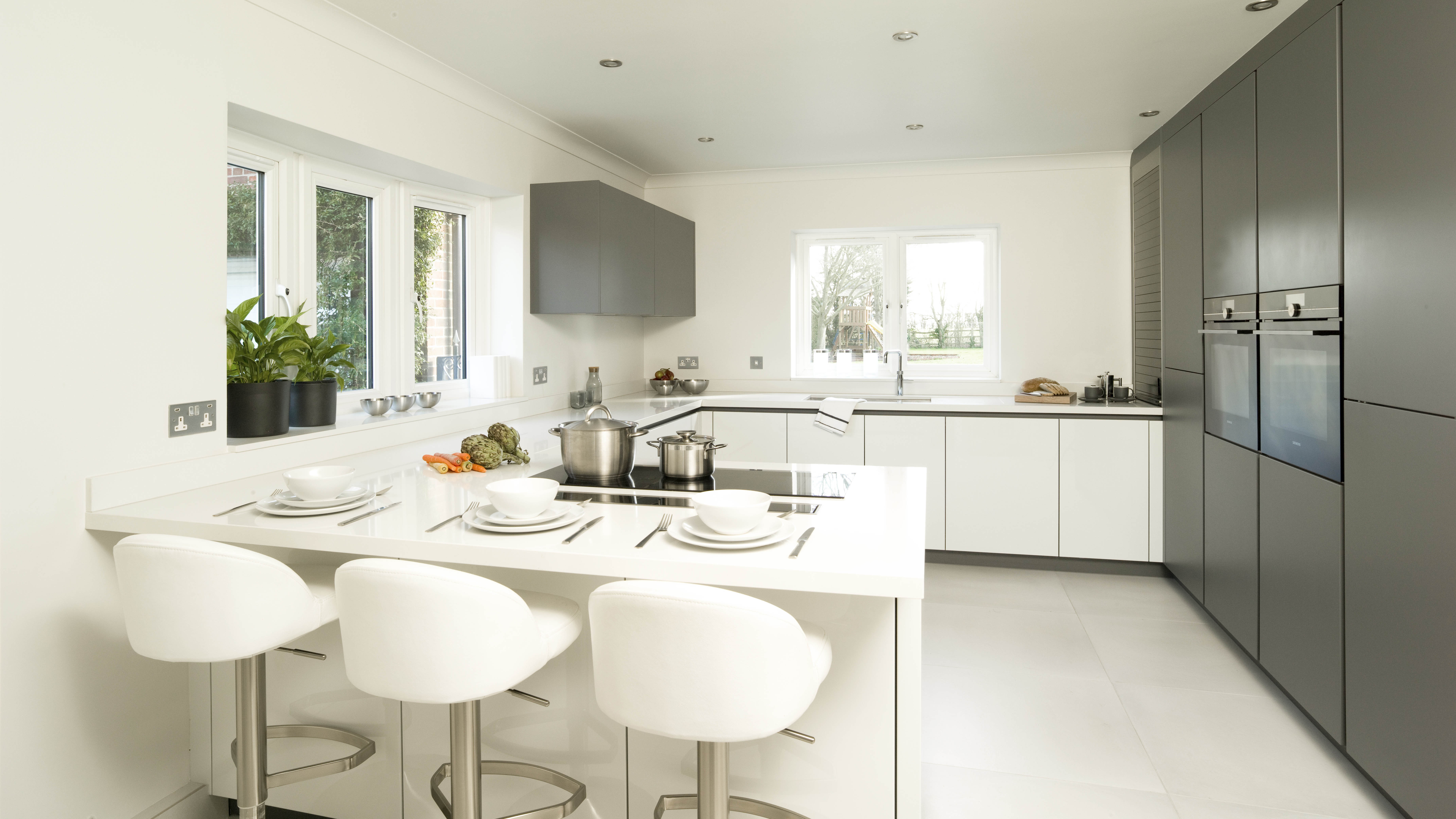 Matt Lava Grey & White Gloss